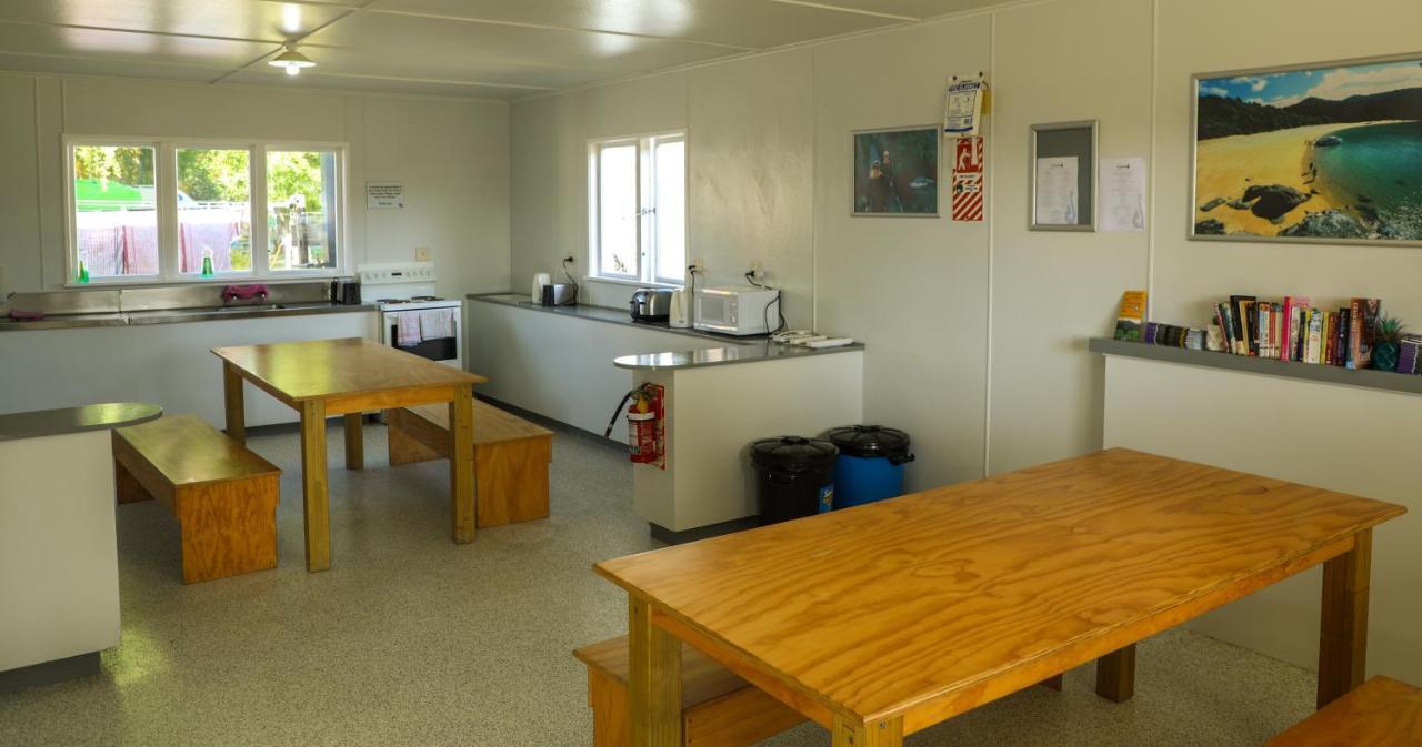 Marahau Beach Camp Eksteriør billede